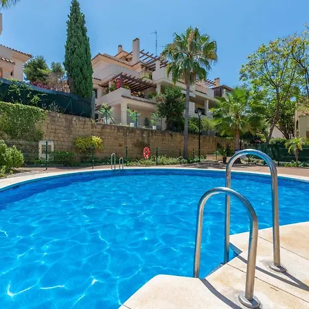 Apartmán Modern And Spacious 2 Bdrm Penthouse - 3 Pools And Sea Views Marbella
