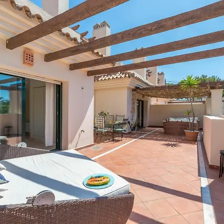 Apartment Modern And Spacious 2 Bdrm Penthouse - 3 Pools And Sea Views *