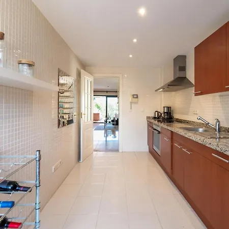 Modern And Spacious 2 Bdrm Penthouse - 3 Pools And Sea Views * Marbella