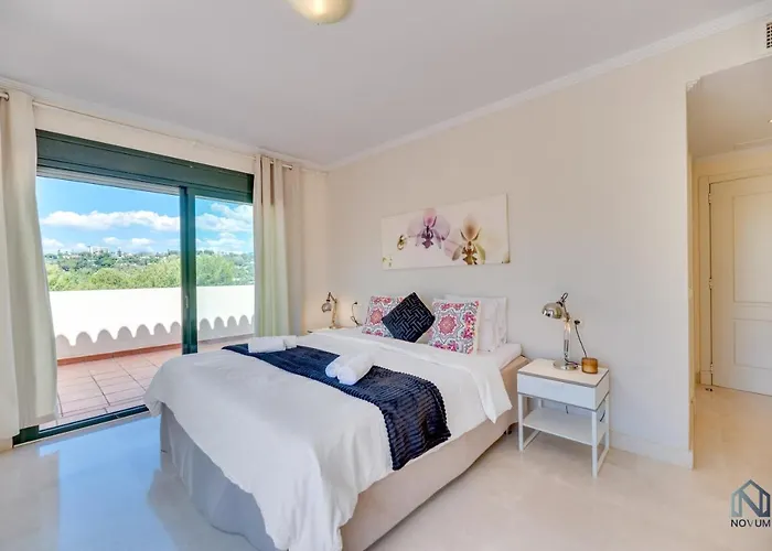 Modern And Spacious 2 Bdrm Penthouse - 3 Pools And Sea Views ماربيا