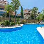 Modern And Spacious 2 Bdrm Penthouse - 3 Pools And Sea Views Μαρμπέλλα