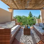 Διαμέρισμα Modern And Spacious 2 Bdrm Penthouse - 3 Pools And Sea Views *