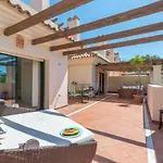 Διαμέρισμα Modern And Spacious 2 Bdrm Penthouse - 3 Pools And Sea Views *