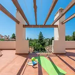 Modern And Spacious 2 Bdrm Penthouse - 3 Pools And Sea Views Διαμέρισμα *