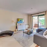 Διαμέρισμα Modern And Spacious 2 Bdrm Penthouse - 3 Pools And Sea Views