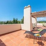 Διαμέρισμα Modern And Spacious 2 Bdrm Penthouse - 3 Pools And Sea Views