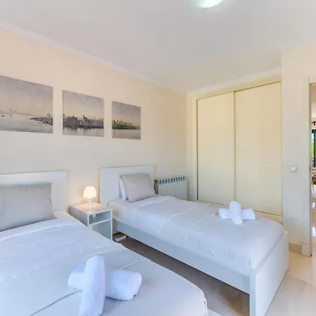 Apartament Modern And Spacious 2 Bdrm Penthouse - 3 Pools And Sea Views *