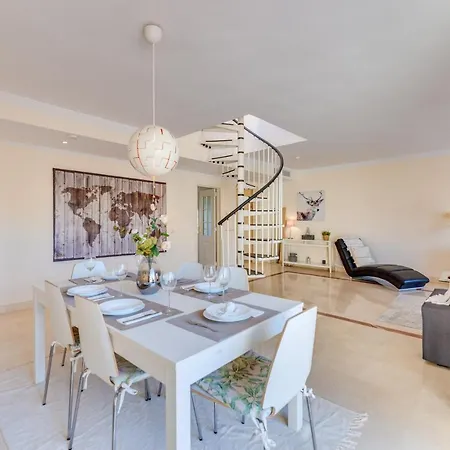 Apartament Modern And Spacious 2 Bdrm Penthouse - 3 Pools And Sea Views