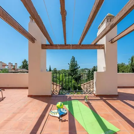 Modern And Spacious 2 Bdrm Penthouse - 3 Pools And Sea Views Apartament *