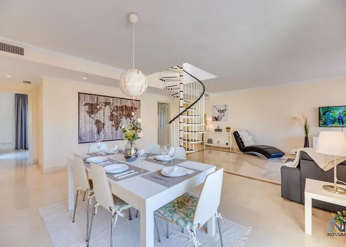 Appartement Modern And Spacious 2 Bdrm Penthouse - 3 Pools And Sea Views