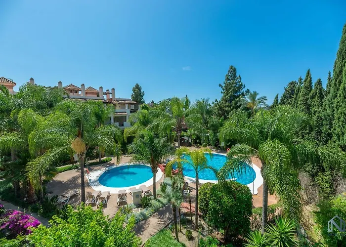 Appartement Modern And Spacious 2 Bdrm Penthouse - 3 Pools And Sea Views