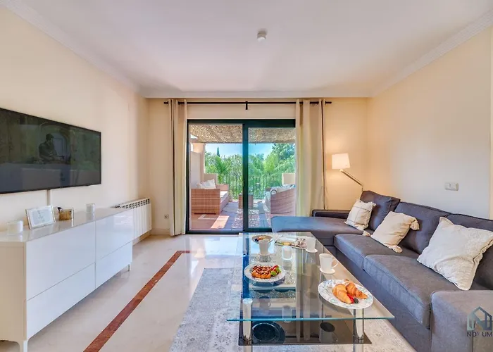 Modern And Spacious 2 Bdrm Penthouse - 3 Pools And Sea Views Apartament *